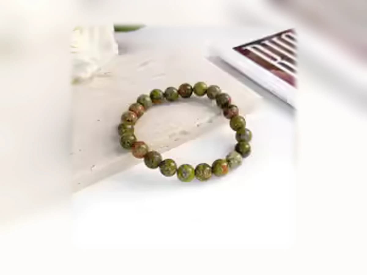 Blütenjade-Natursteinarmband in der Ausführung Nuance