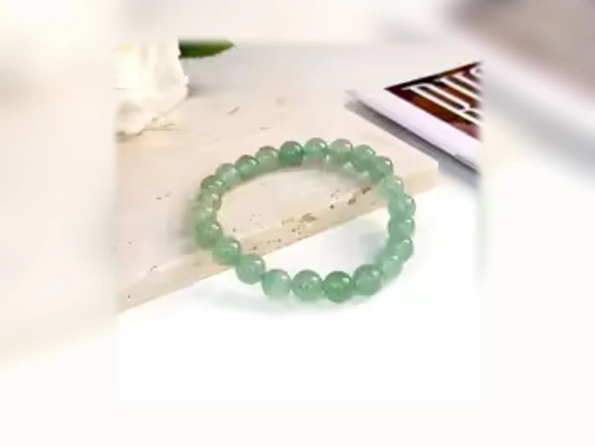 Grüner Aventurin-Natursteinarmband in der Ausführung Licht