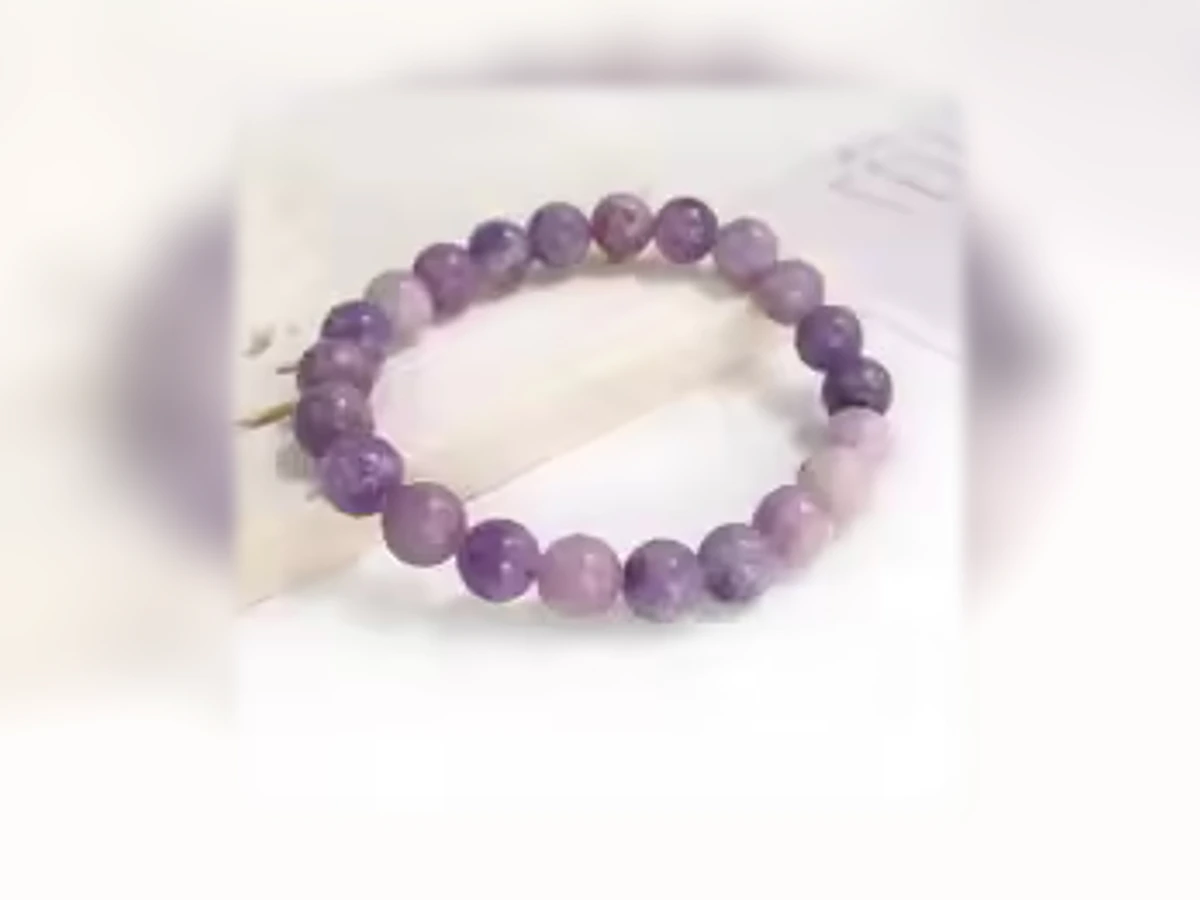 Lepidolith-Natursteinarmband in der Ausführung Licht