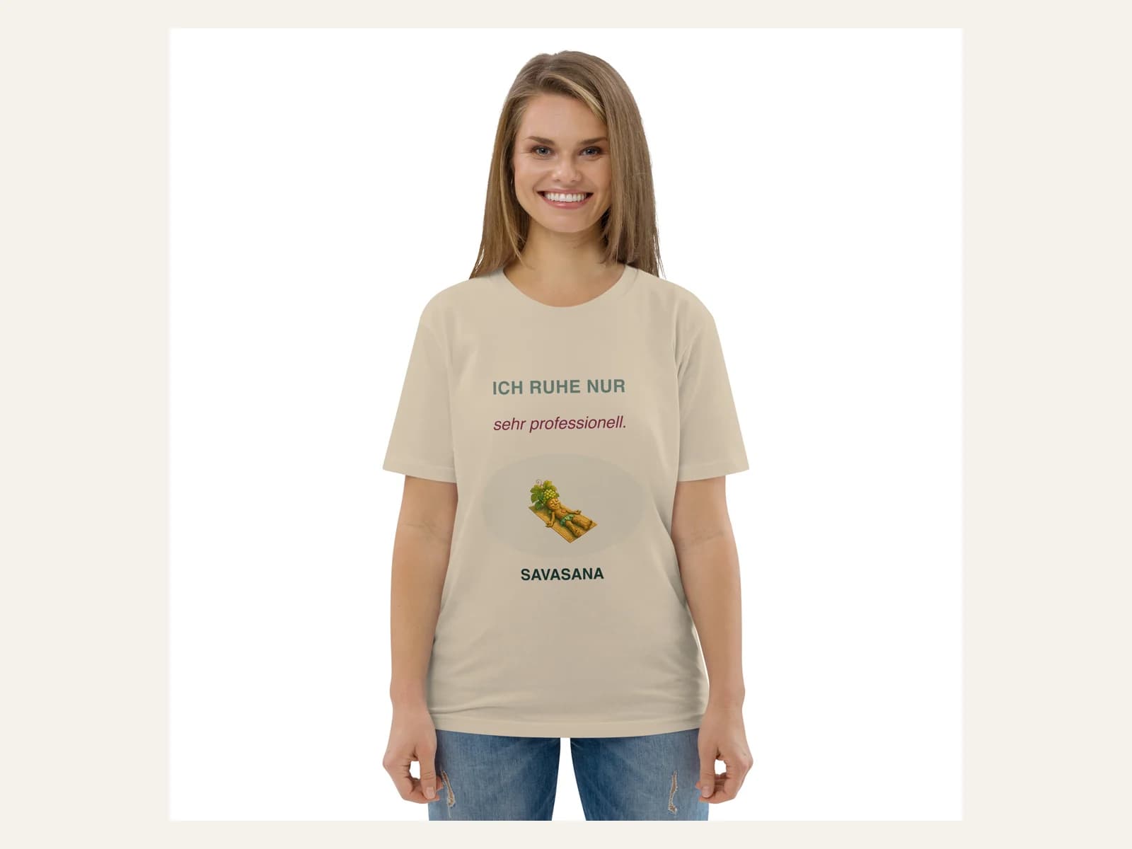 Ich ruhe nur sehr professionell. – Rebi Unisex Bio-Shirt in Weiß – Damen-Modelansicht