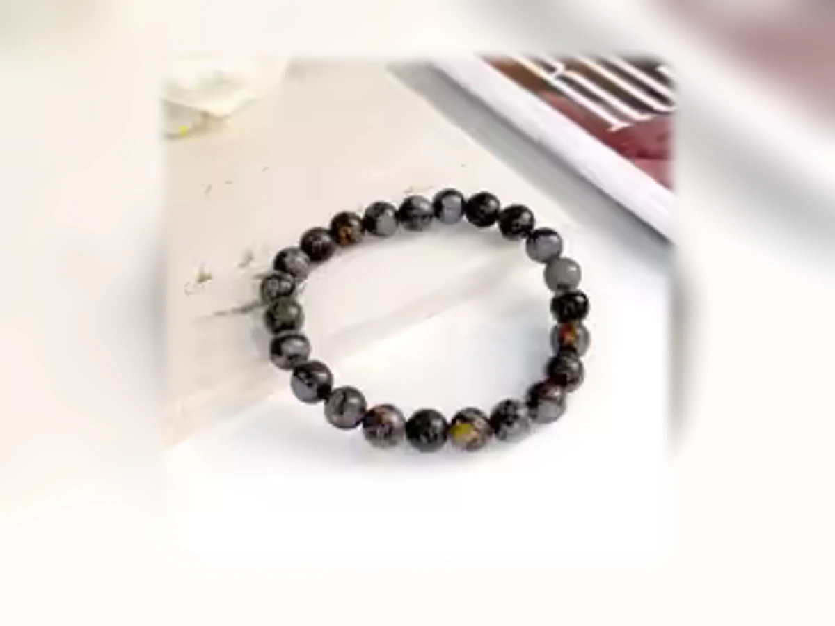 Blauer Opalstein-Natursteinarmband in der Ausführung Licht