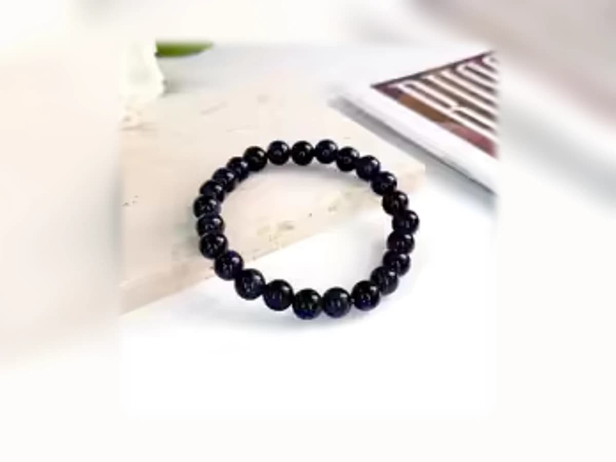 Blauer Sandstein-Natursteinarmband in der Ausführung Licht