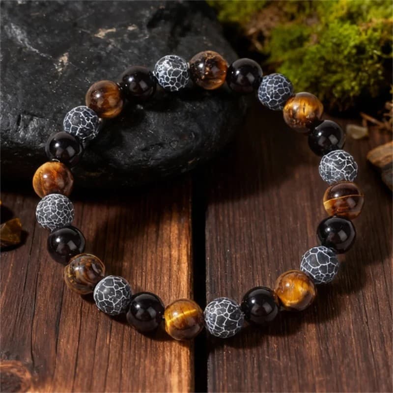 Natursteinarmband mit Tigerauge und dunklen Perlen