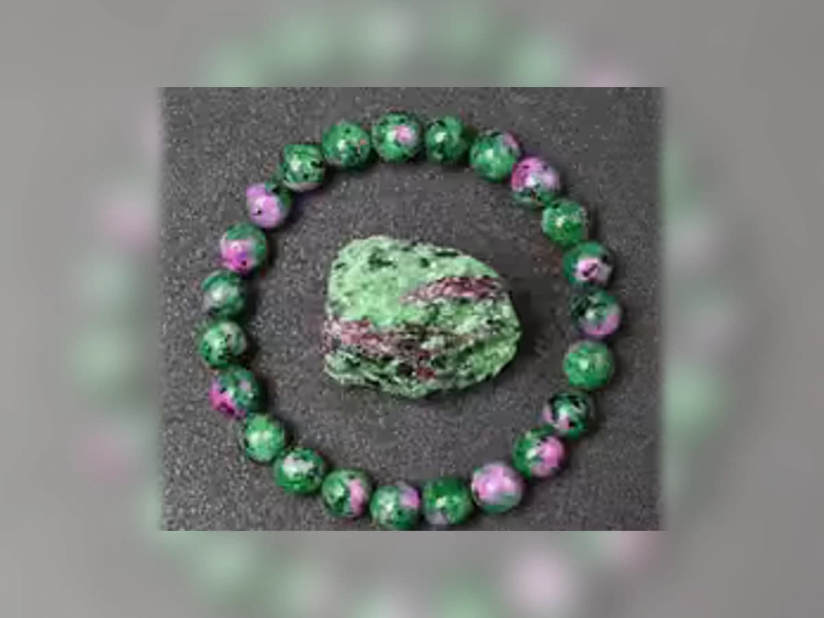 Epidot-Natursteinarmband in der Ausführung Erde