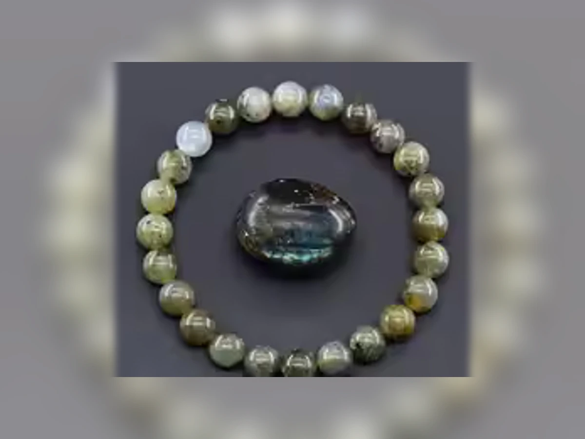 Mondstein-Natursteinarmband in der Ausführung Atelier