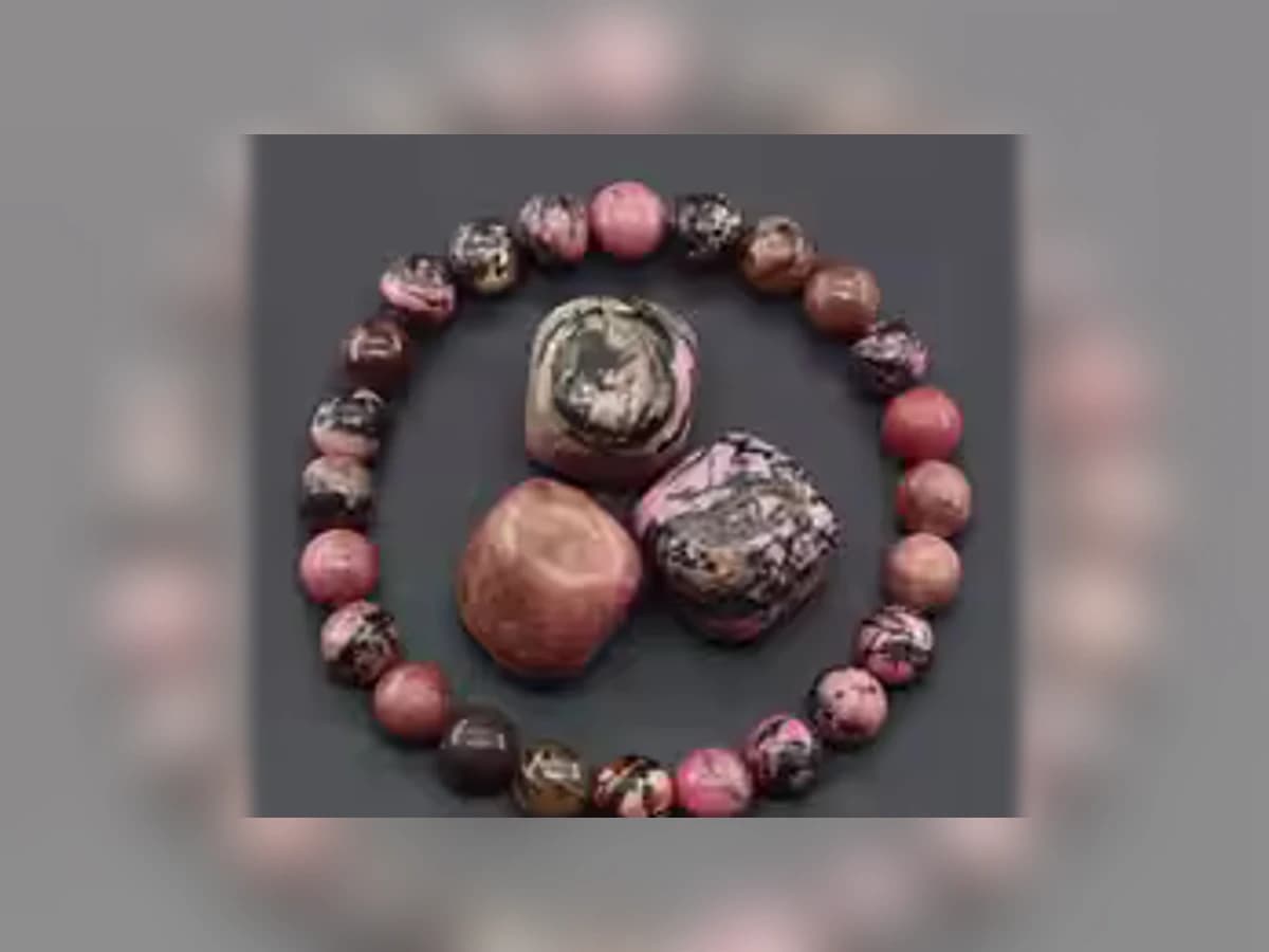 Rhodonit-Natursteinarmband in der Ausführung Atelier