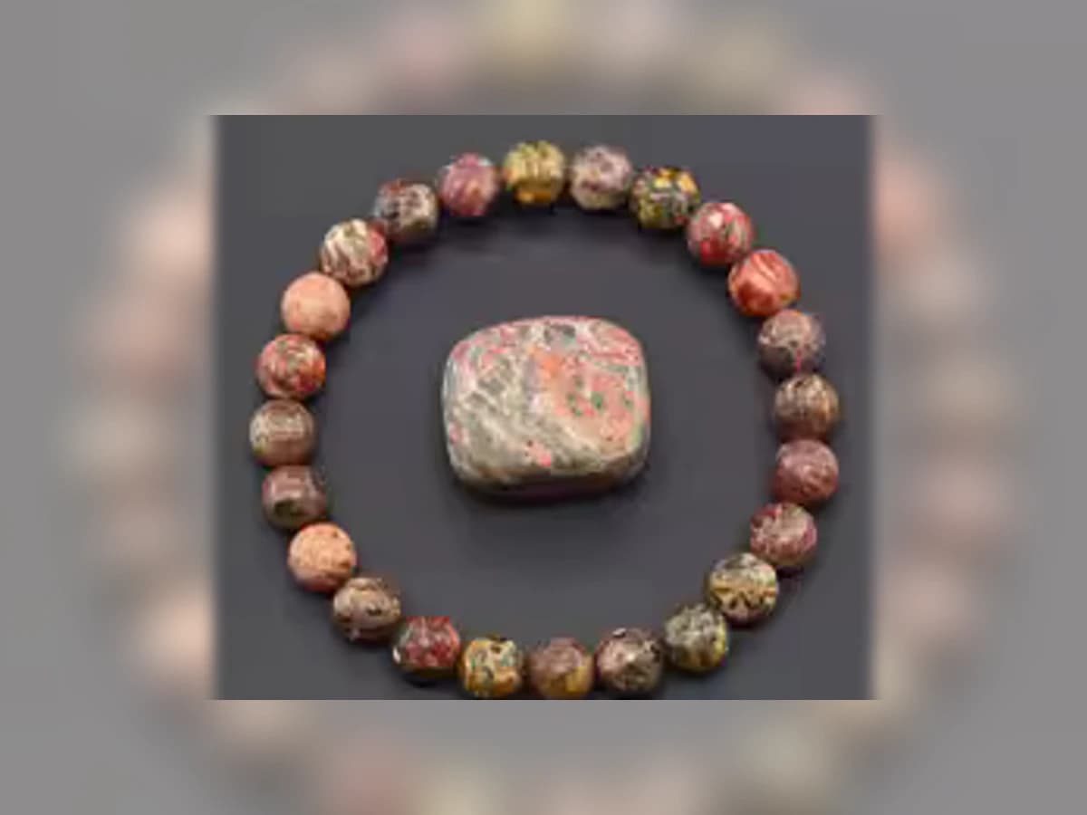 Roter Leopardenjaspis-Natursteinarmband in der Ausführung Atelier
