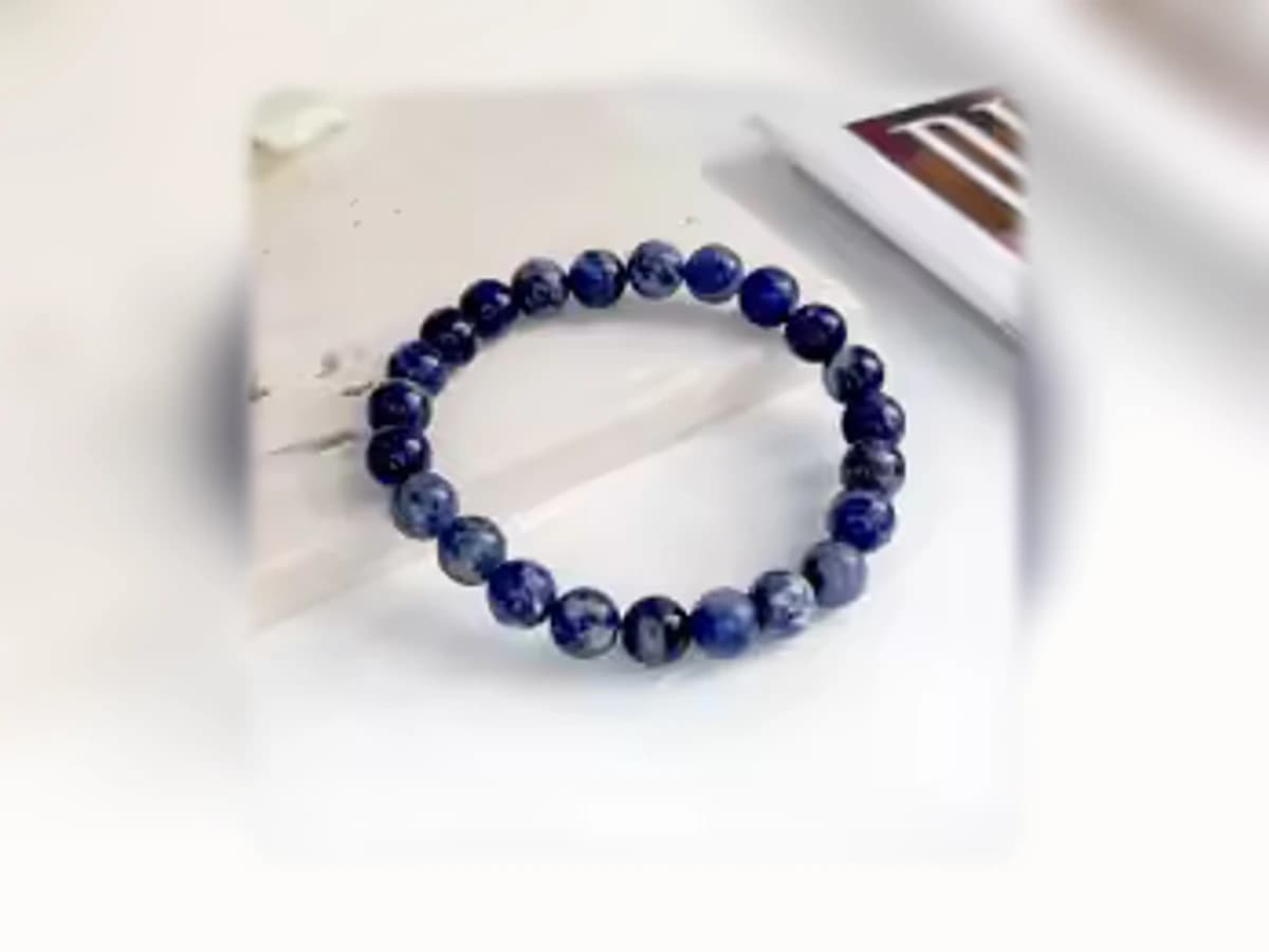 Sodalith-Natursteinarmband Nachthimmel in tiefem Blau mit heller Zeichnung