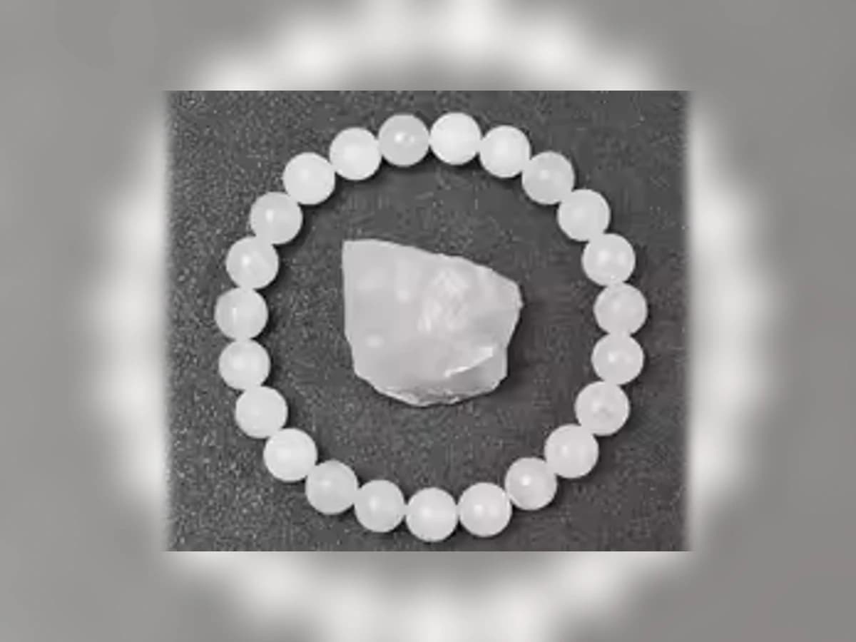 Weißer Jadestein-Natursteinarmband in der Ausführung Erde