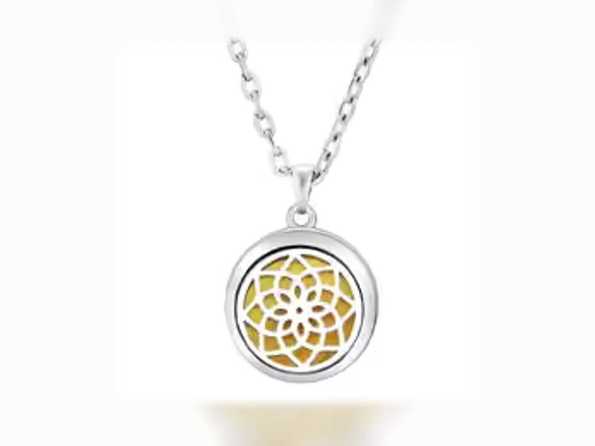 Silberfarbene Aromatherapie-Halskette mit Motiv Lebensblume